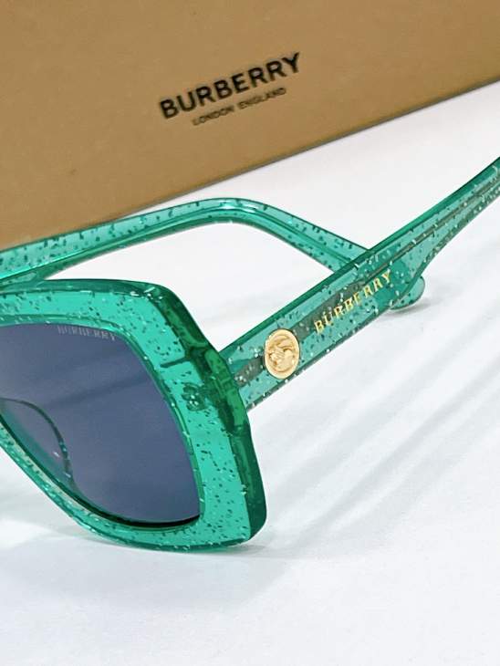 Picture of Burberry Sunglasses _SKUfw77360907fw